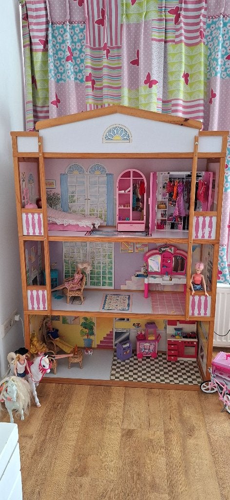 Groot Houten Barbie Poppenhuis–3 Etages–Incl Meubels&overige, Ophalen, Zo goed als nieuw, Poppenhuis