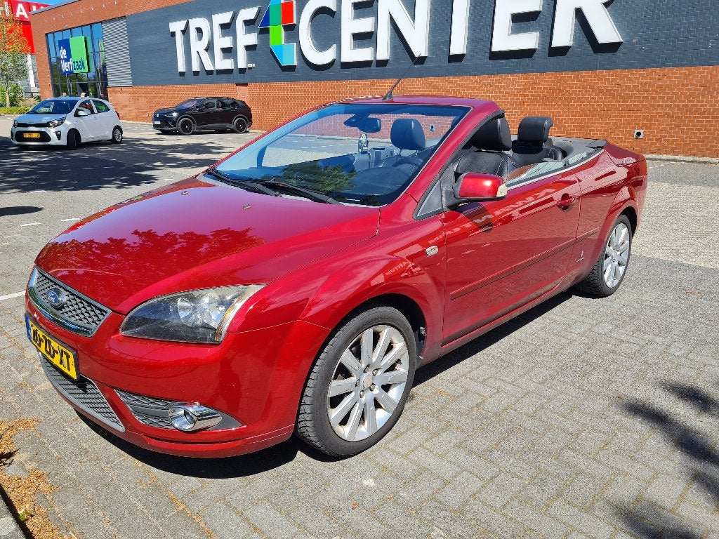 Ford Focus Cabrio Titanium 1.6| Leder | Cruise | Nieuwe APK, 1596 cc, Zwart, 4 cilinders, Cabriolet