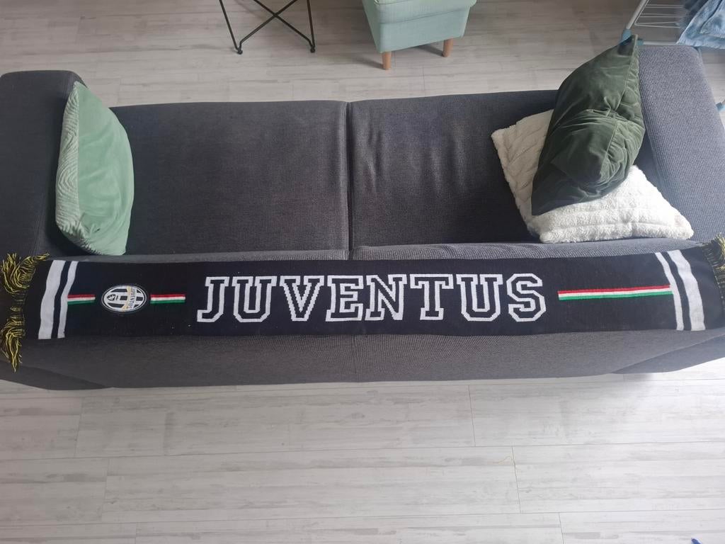 Juventus sjaal, Ophalen of Verzenden, Zo goed als nieuw, Buitenlandse clubs, Vaantje of Sjaal