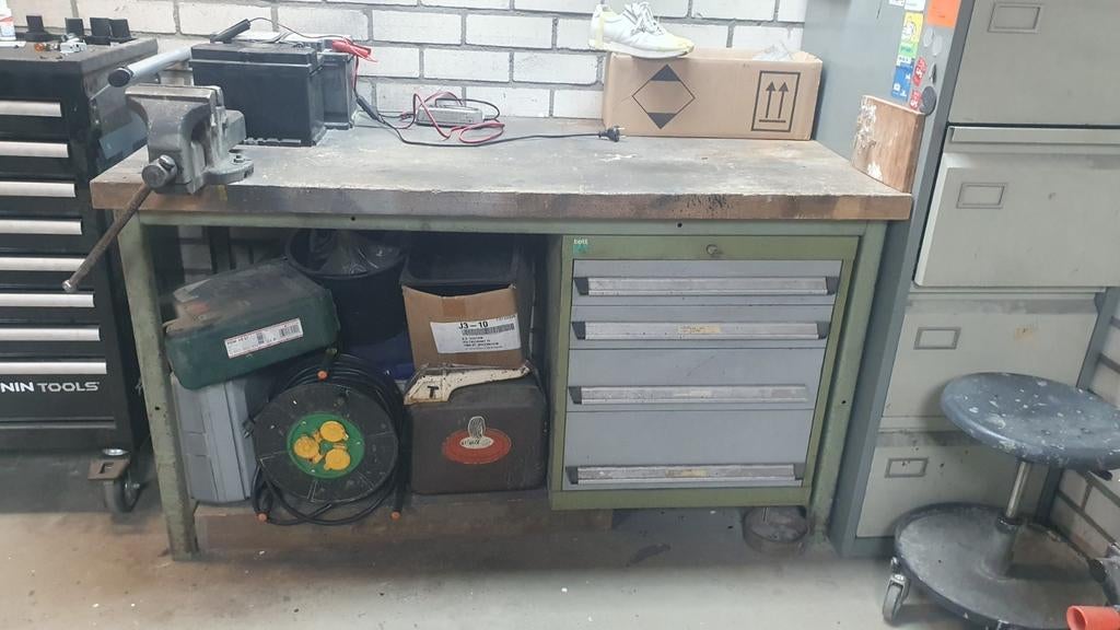 werkbank, Doe-het-zelf en Verbouw, Werkbanken, Ophalen, Gebruikt, 120 tot 170 cm, Bankschroef