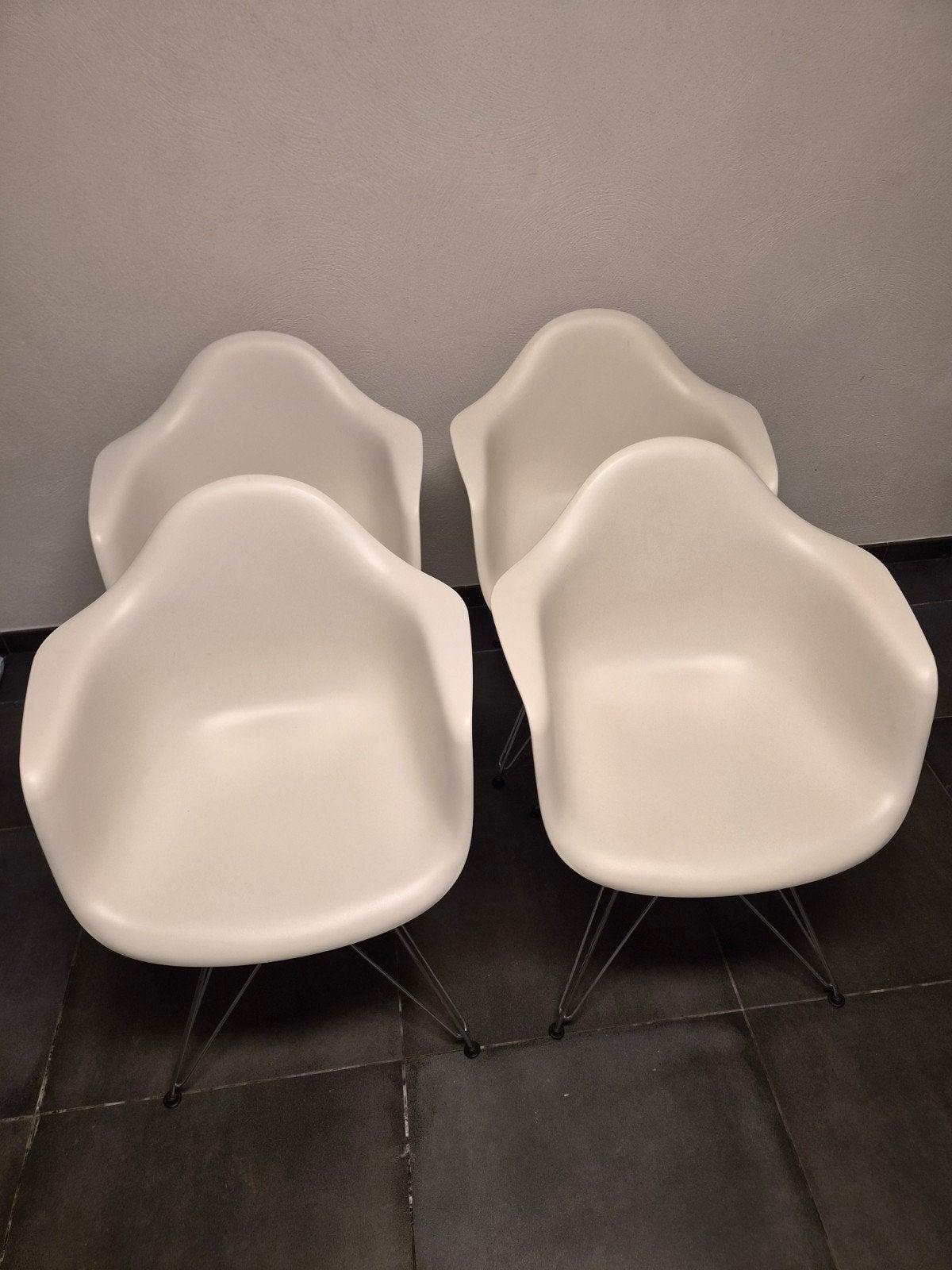 Vitra Eames Plastic Armchair DAW - Wit (4 stuks), Ophalen, Kunststof, Wit, Zo goed als nieuw