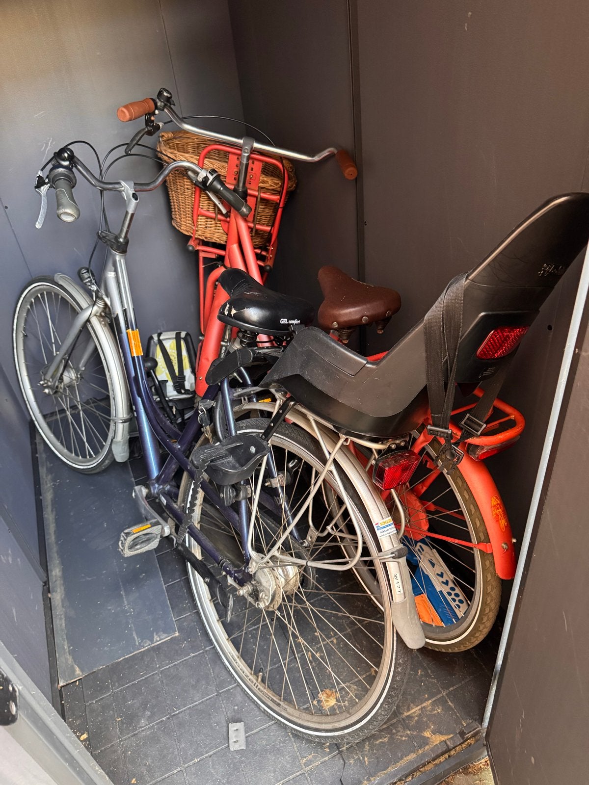 Twee gebruikte fietsen met kinderzitje en mand, Overige merken, Velgrem, Versnellingen, Ophalen of Verzenden