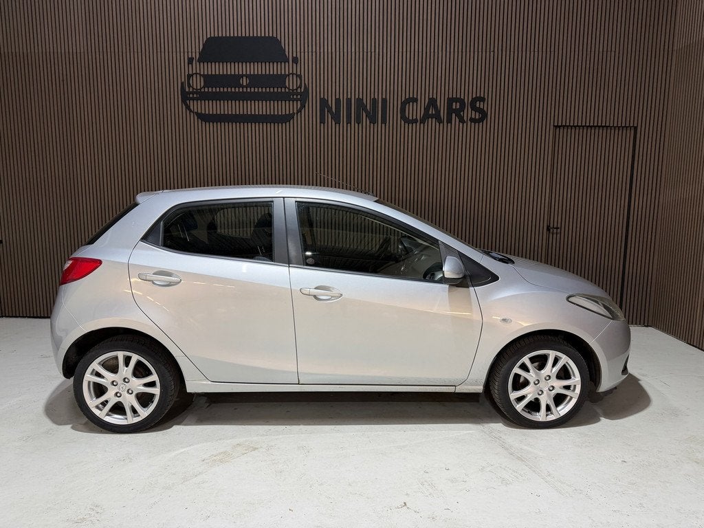 Mazda 2 1.3 S-VT Exclusive, Voorwielaandrijving, Gebruikt, 31 €/maand, 4 cilinders