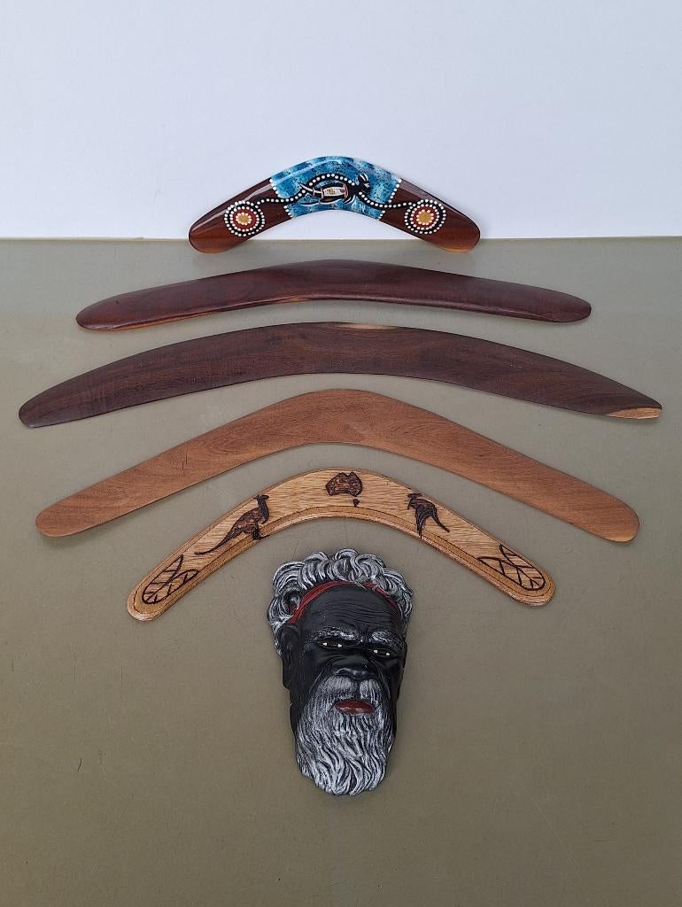 lot 5st hard-houten boemerangs Australië hout gesneden, Antiek en Kunst, Ophalen of Verzenden