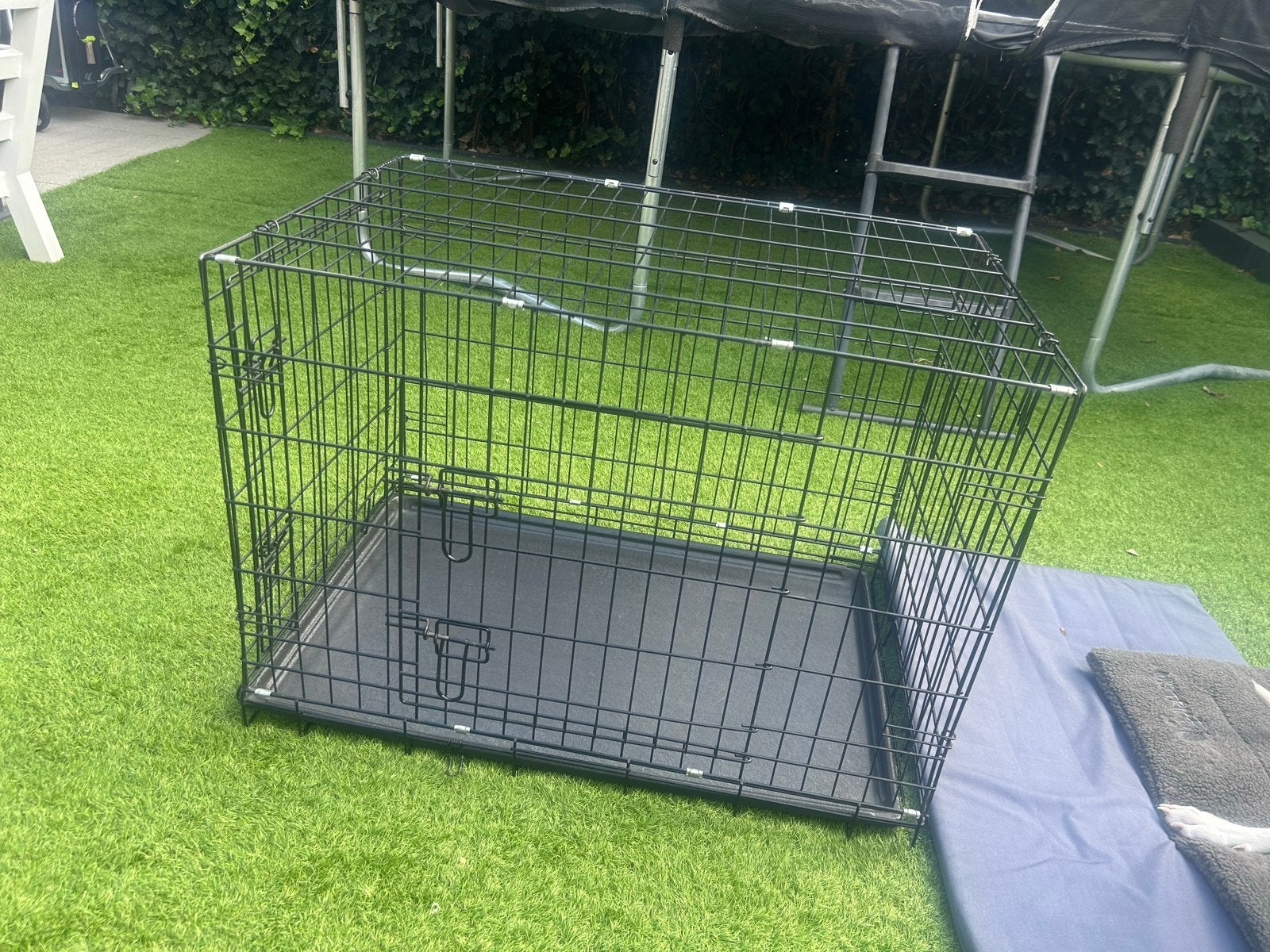 Hondenbench met drie benchkussen + verkleiner, Ophalen
