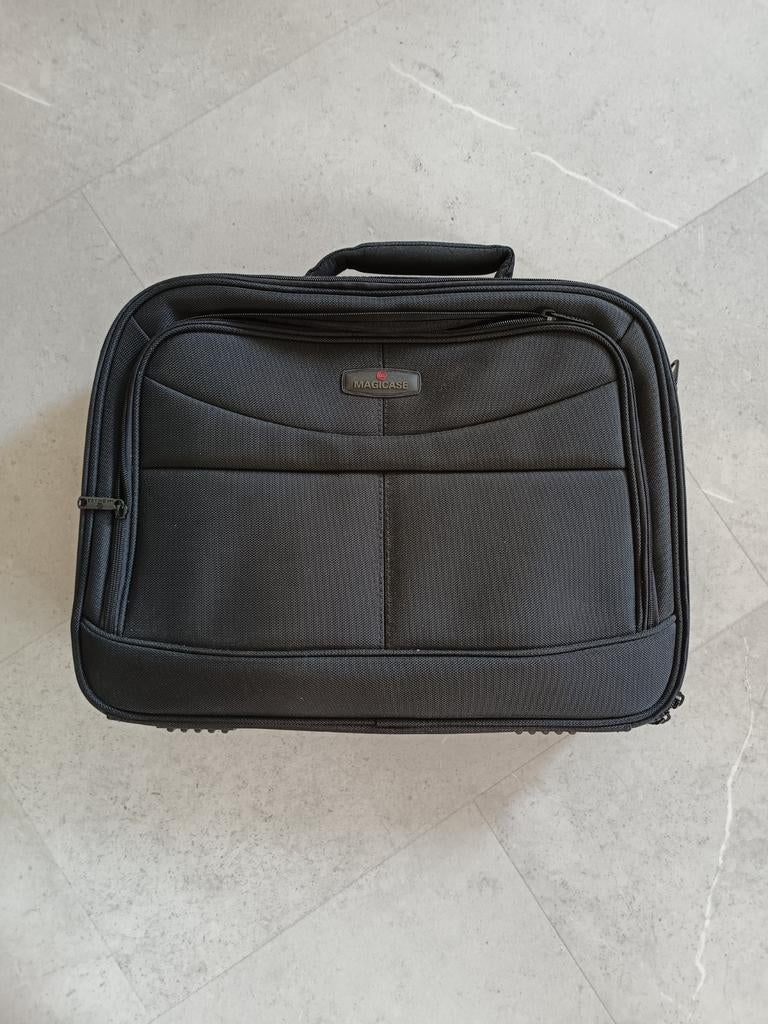 Zwarte laptoptas met handvat, Computers en Software, Laptoptassen, Ophalen, 17 inch of meer