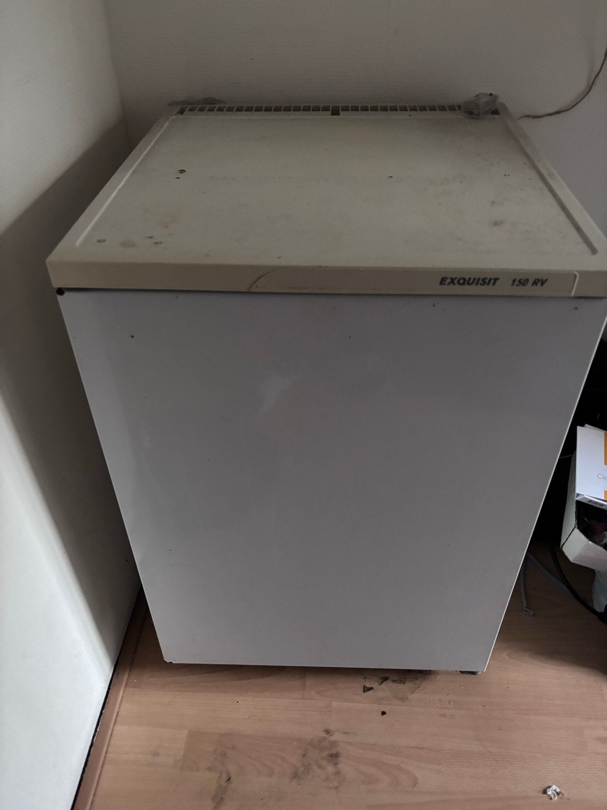 Exquisit 150 RV Koelkast - Compact en Functioneel, Witgoed en Apparatuur, Koelkasten en IJskasten, 85 tot 120 cm, 100 tot 150 liter