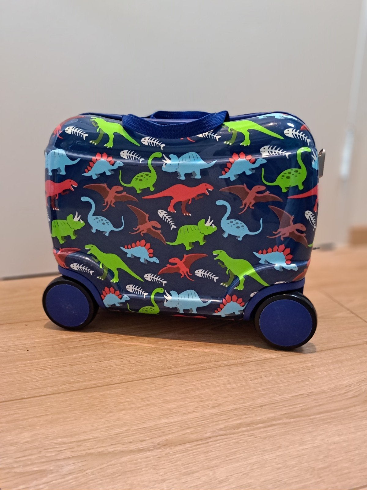 Kinderkoffer met wieltjes - Dinosaurus print, Hard kunststof, Minder dan 50 cm, Zo goed als nieuw, Minder dan 35 cm