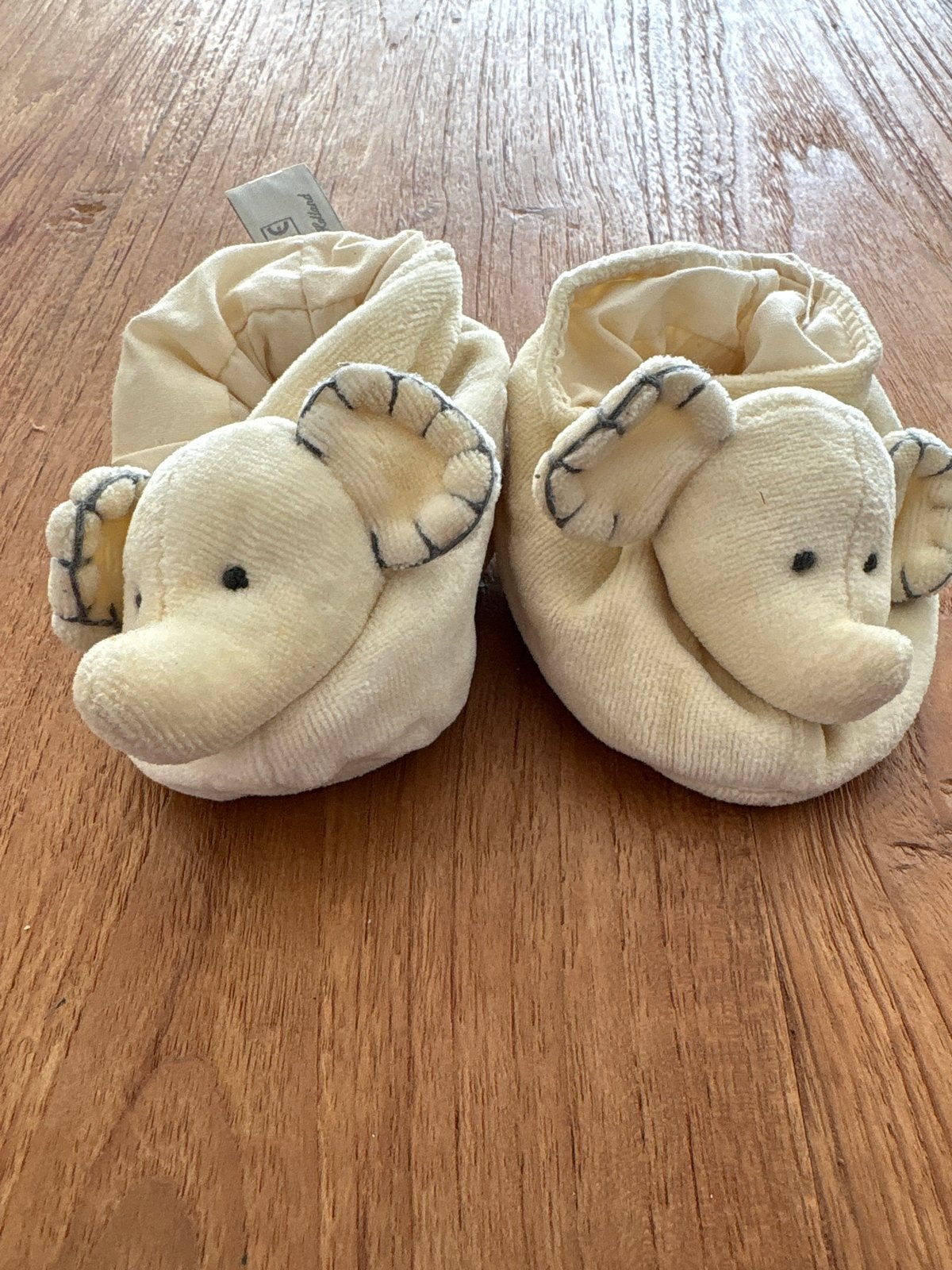 Tiamo Schattige olifant slofjes voor baby's, Ophalen of Verzenden, Zo goed als nieuw, Jongetje of Meisje, Slofjes