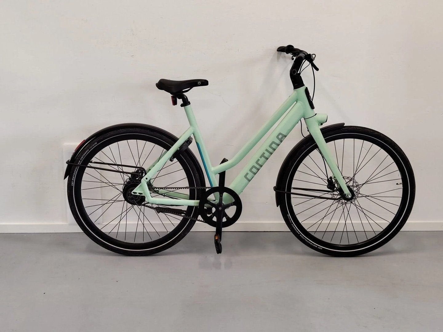 Cortina E-Lett D57, Fietsen en Brommers, 55 tot 59 cm, Gebruikt