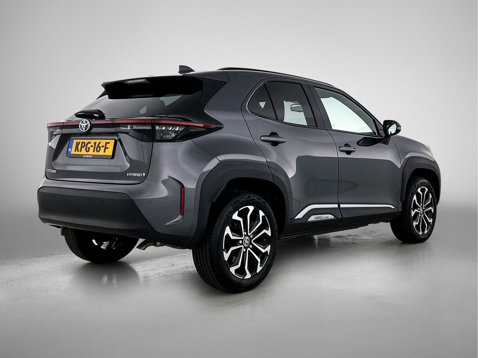 Toyota Yaris Cross 1.5 Hybrid Dynamic Limited + | Dealer ond, 12 maanden, Stof, Gebruikt, 116 pk