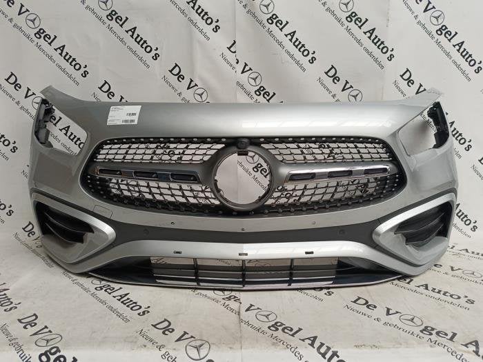 Voorbumper van een Mercedes GLA (9775), Gebruikt, -, Ophalen of Verzenden, Bumper