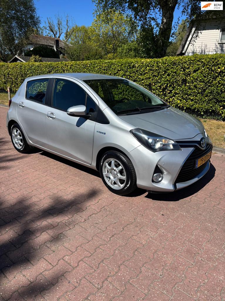 Toyota Yaris 1.5 Hybrid Aspiration AUT NAP NWE APK!, Auto's, 4 cilinders, 49 €/maand, Bedrijf, Nieuw