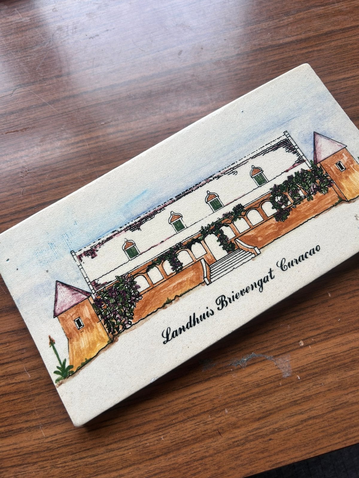 Decoratieve wandtegel – Landhuis Brievengat, Curaçao, Ophalen of Verzenden, Zo goed als nieuw