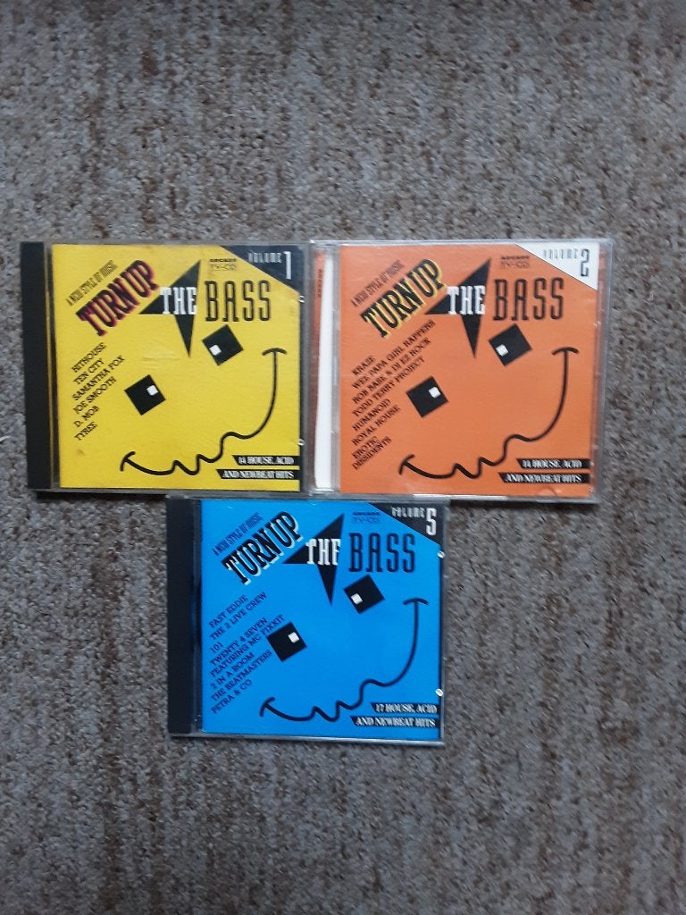 3 X CD Turn Up The Bass volume 1-2-5, Cd's en Dvd's, Ophalen, Zo goed als nieuw, House