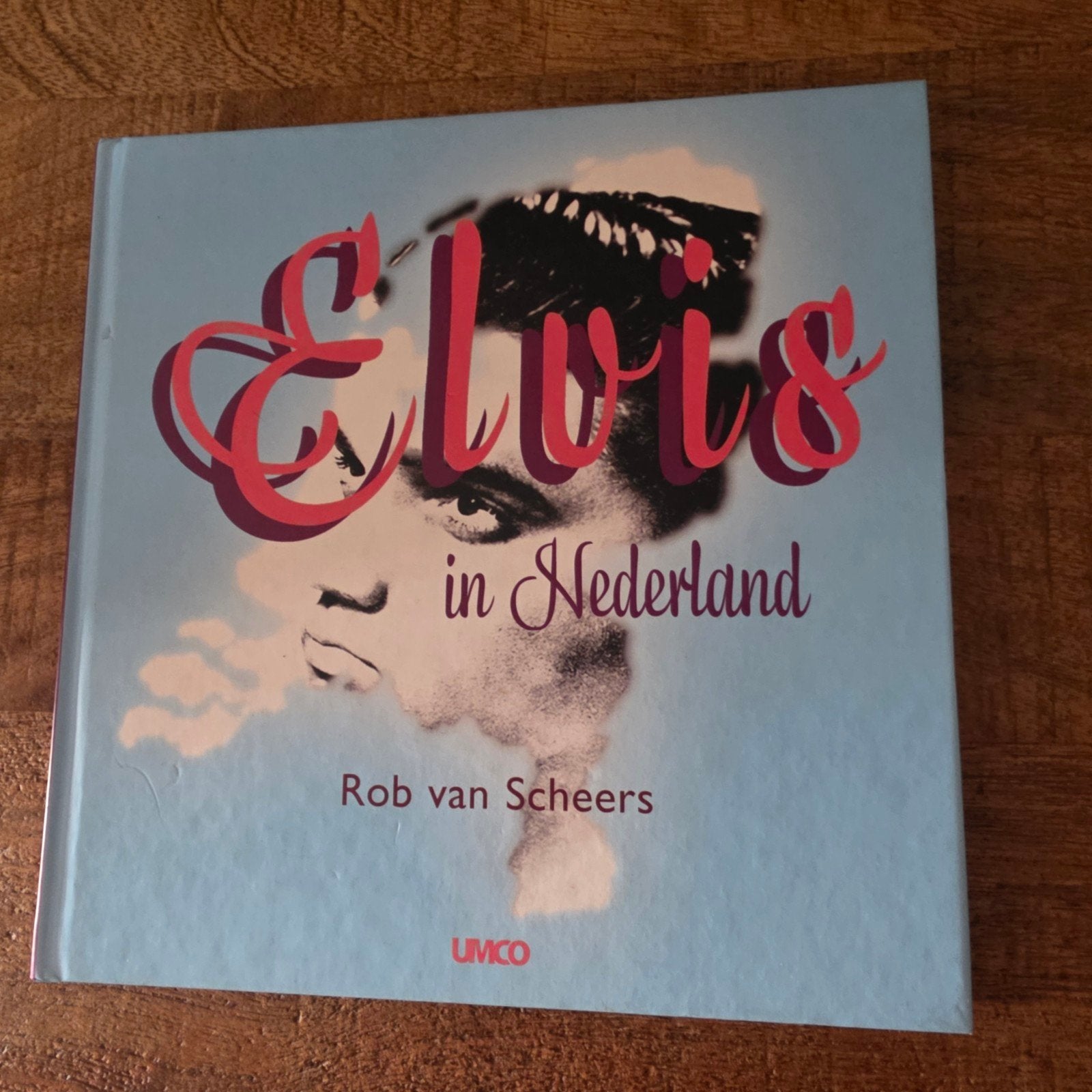 Elvis in Nederland - Rob van Scheers (incl. CD), Ophalen of Verzenden, Zo goed als nieuw