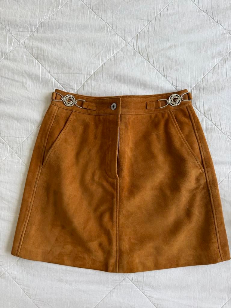 Bruine suède rok met gespen Gant, Kleding | Dames, Rokken, Bruin, Ophalen of Verzenden, Zo goed als nieuw, Maat 34 (XS) of kleiner