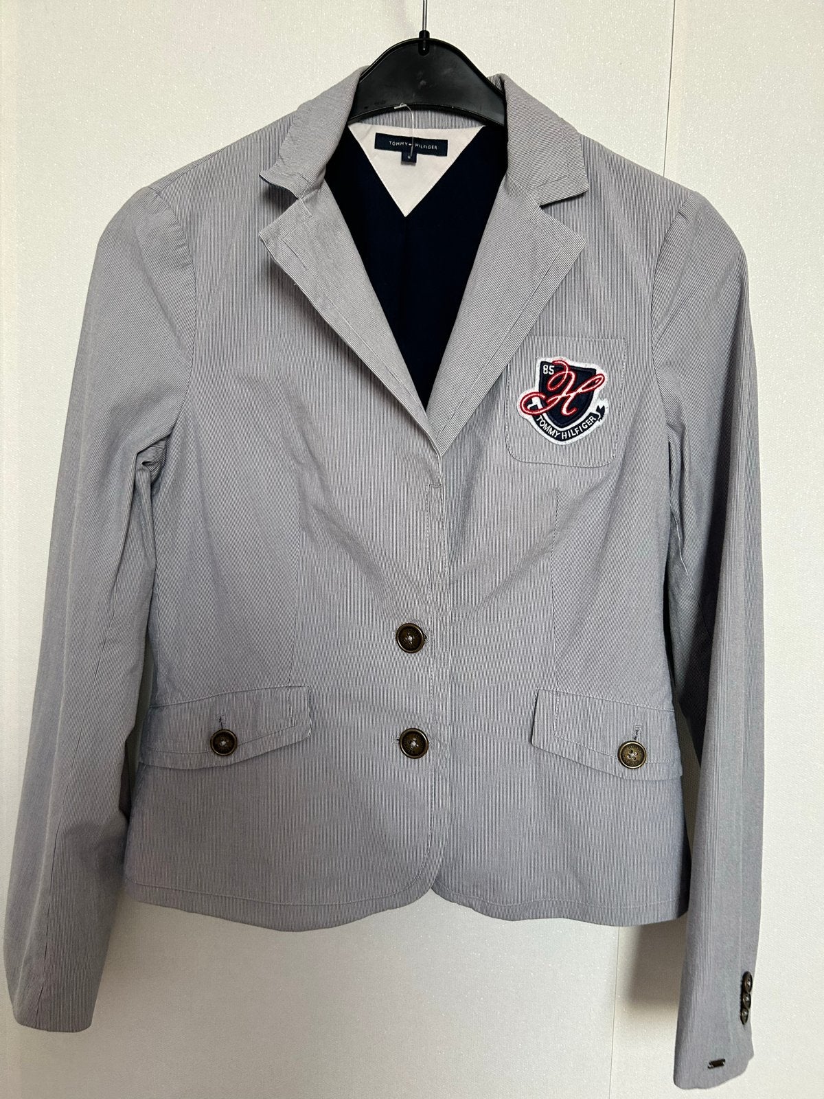 Tommy Hilfiger gestreept blazer met logo - Maat S, Ophalen, Zo goed als nieuw, Jasje, Maat 36 (S)