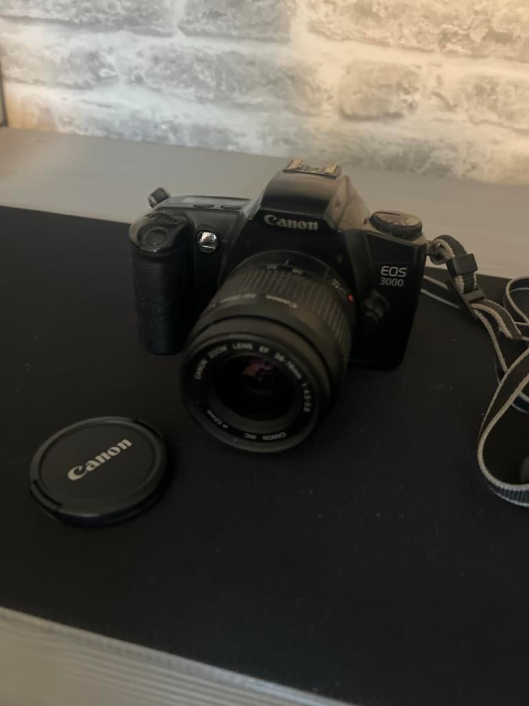 Canon EOS 3000 spiegelreflexcamera met lens, Ophalen, Gebruikt, Spiegelreflex, Canon