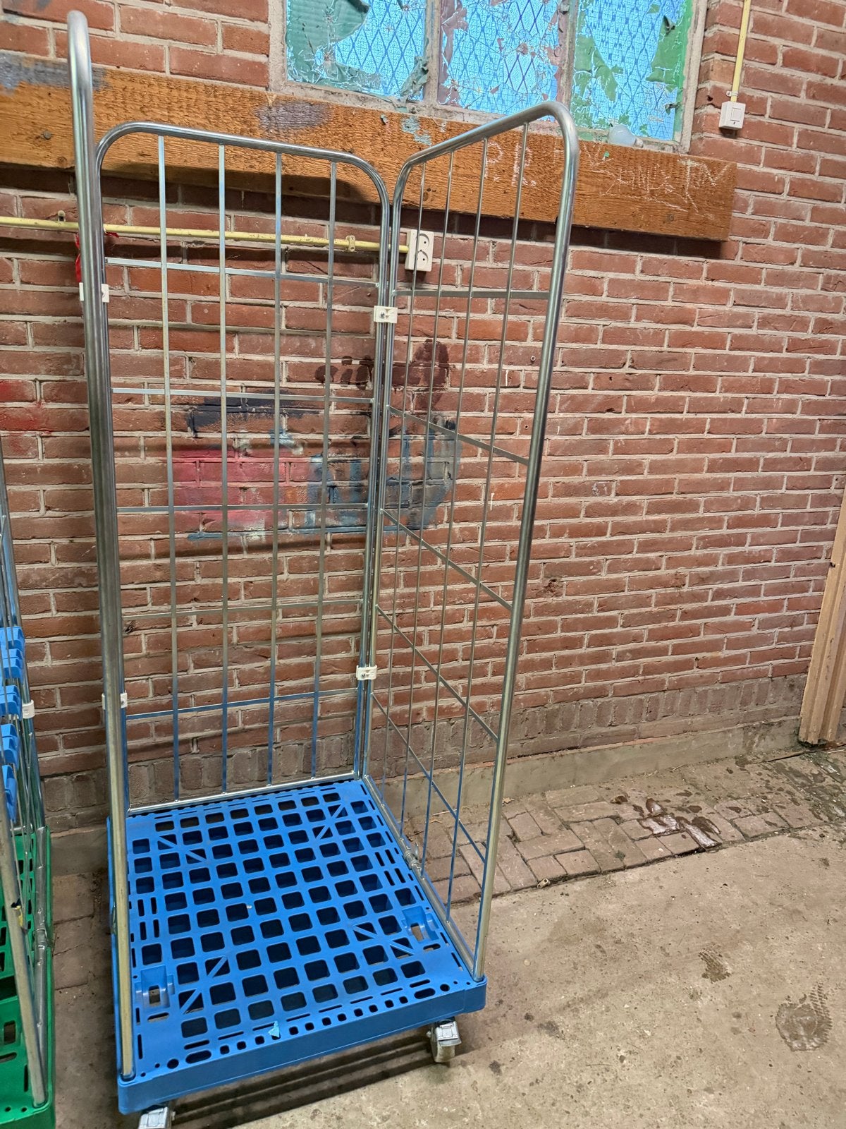 3 zo goed als nieuwe rolkarren - 70x78x180 cm, Ophalen, Nvt, Nvt, Nvt