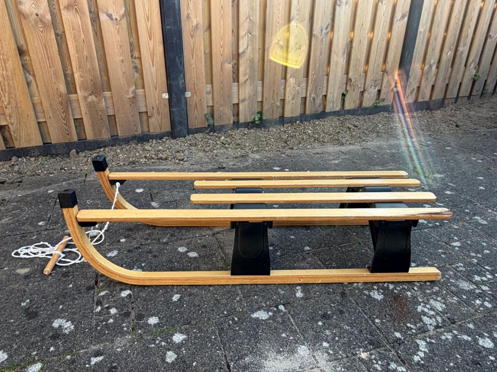 Houten slee, Ophalen, Rugleuning, Gebruikt, Hout