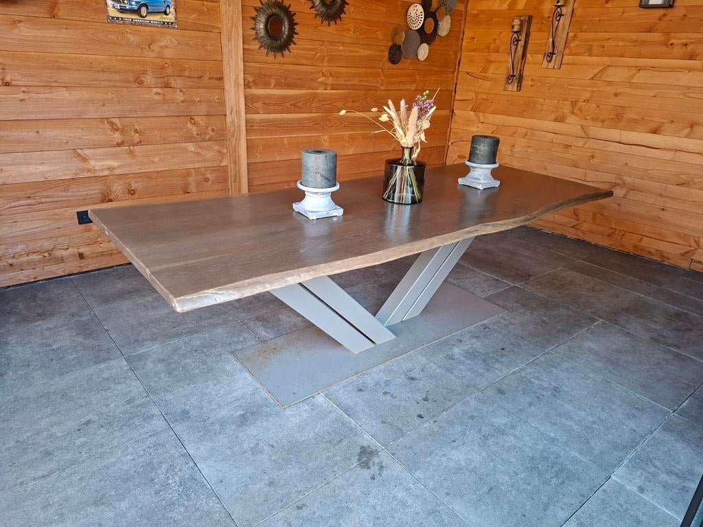 Boomstamtafel met metalen onderstel, Huis en Inrichting, Ophalen, Modern, Industrieel, Robuust, 200 cm of meer, 50 tot 100 cm