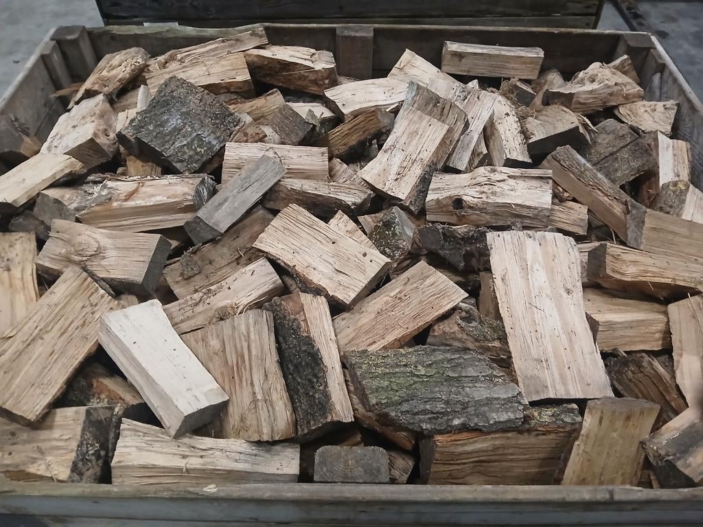 Haardhout. Bijna droog, voor winter 26/27, Minder dan 3 m³, Ophalen of Verzenden