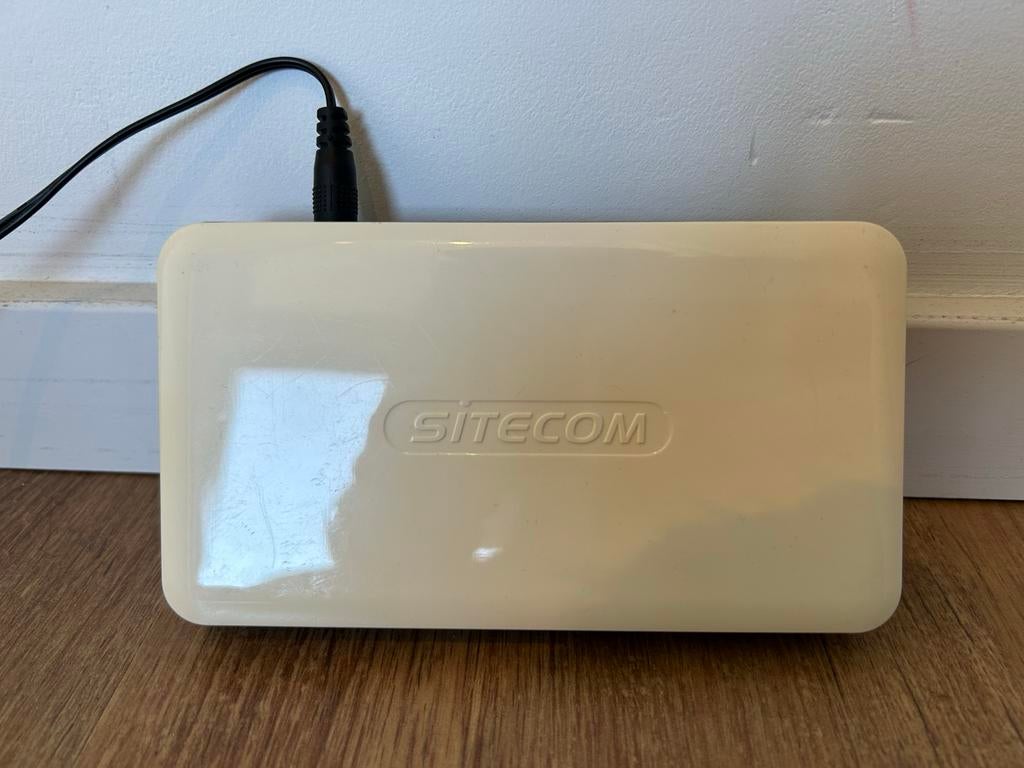 Sitecom LN-118 V1 001 5-poorts Ethernet Switch 100 Mbps, Ophalen of Verzenden, Gebruikt