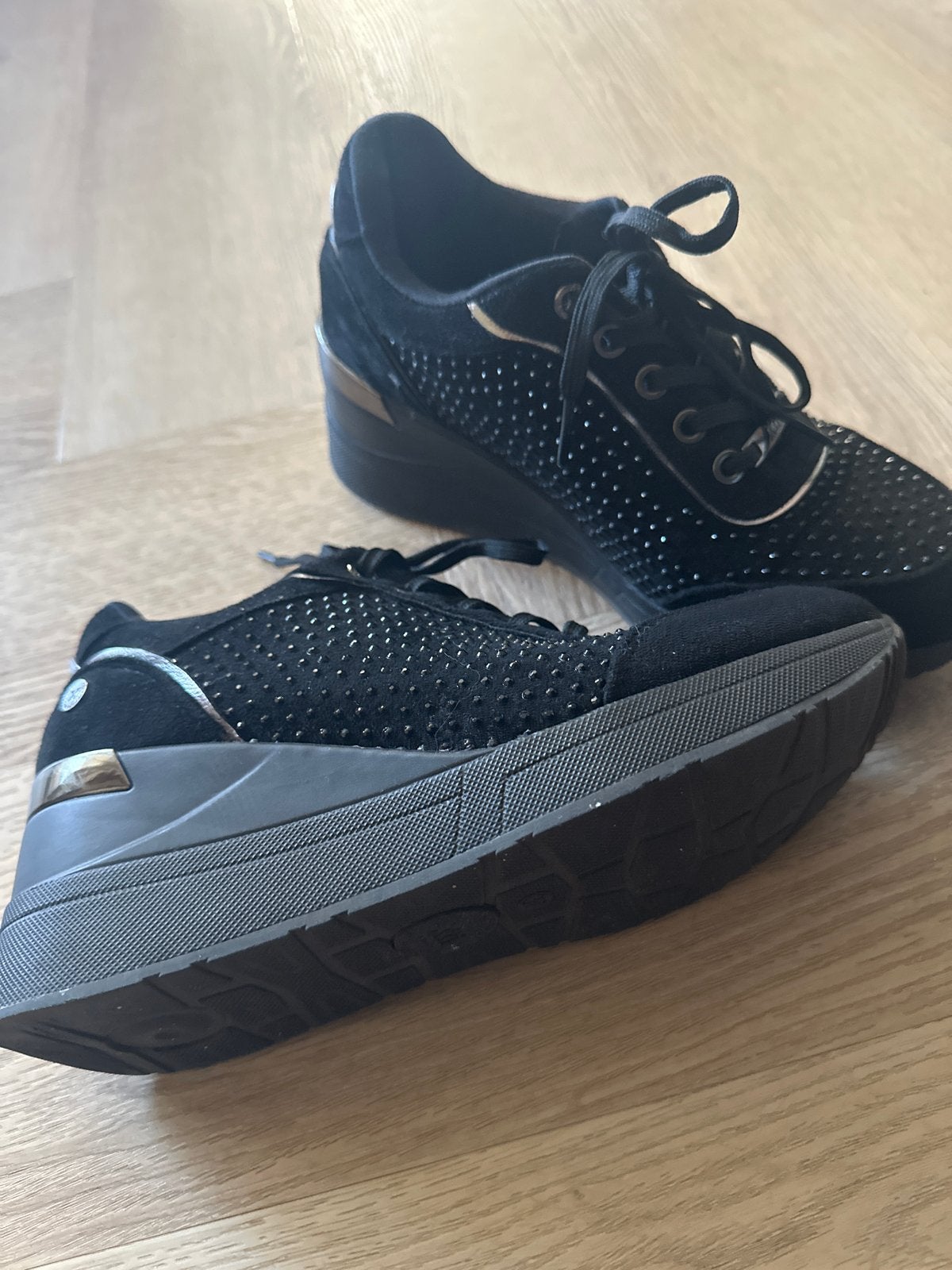 Xti sneakers met blokhak maat 37, Ophalen of Verzenden, Gedragen, Zwart, Sneakers of Gympen