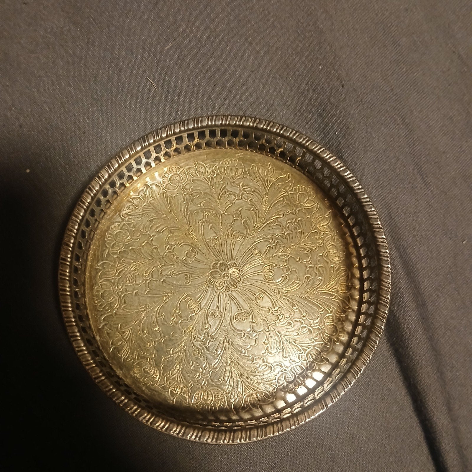 Antieke bakje silver plated chased, Ophalen of Verzenden