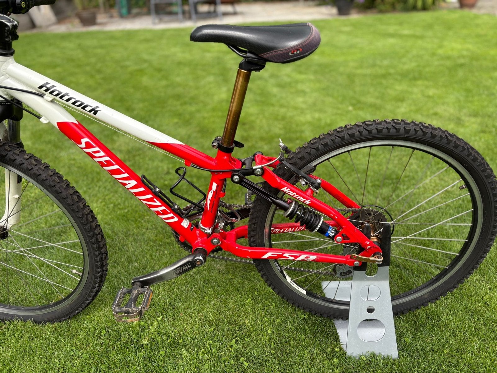 Specialized Hotrock 24” met unieke achtervering, Ophalen, Gebruikt, Velgrem, 20 inch of meer