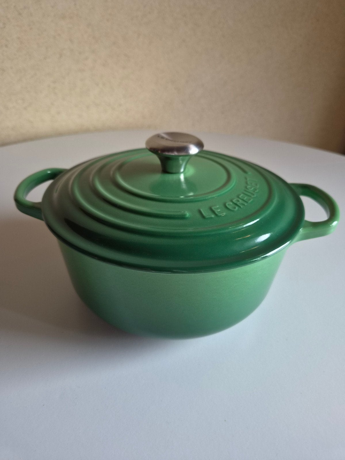 Le Creuset Gietijzeren Braadpan - Nieuw - Groen - 20 cm, Gietijzer, Nieuw, Ophalen of Verzenden, Keramische plaat