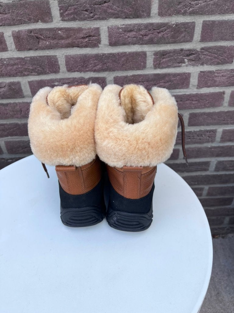 Dames schoen type boots, Kleding | Dames, Ophalen, UGG, Bruin, Snowboots