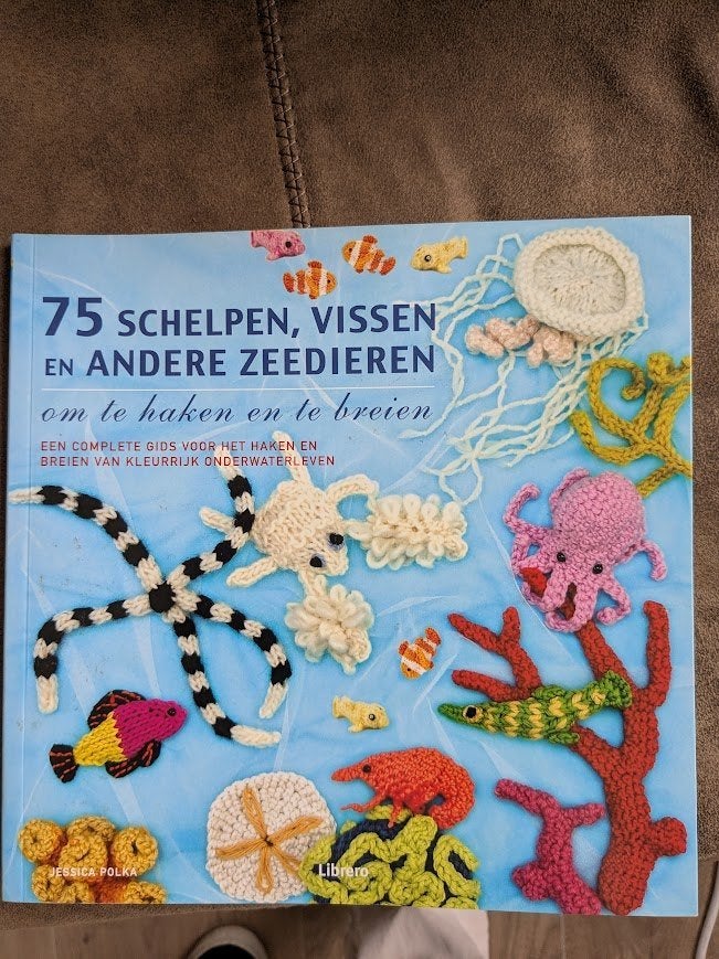 75 schelpen, vissen en andere zeedieren, Ophalen of Verzenden, Zo goed als nieuw, Breien en Haken
