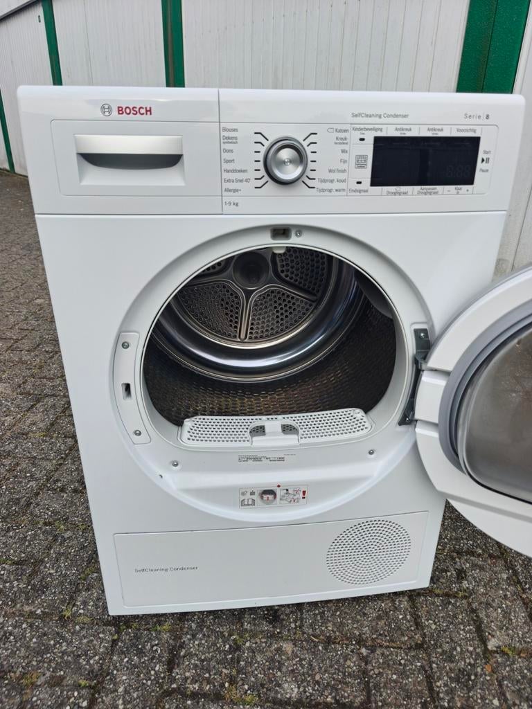 Foto 5 van Bosch serie 8 warmtepompdroger 9kg A++ klasse in prima staat