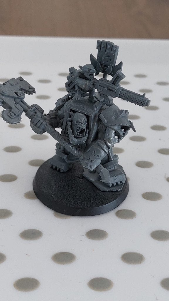 40k Orks Warboss in Mega Armour, Hobby en Vrije tijd, Wargaming, Ophalen of Verzenden, Zo goed als nieuw, Warhammer 40000, Figuurtje(s)