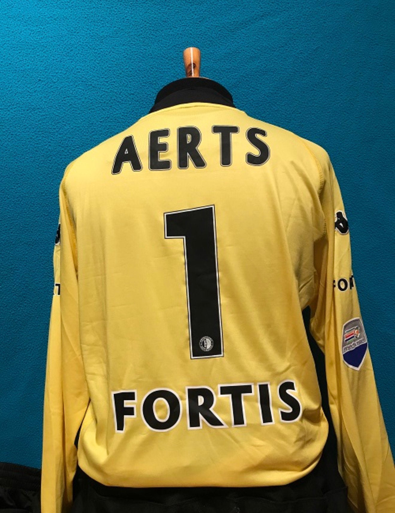 GEZOCHT: Maikel Aerts Wedstrijdshirts, Ophalen of Verzenden, Zo goed als nieuw, Buitenlandse clubs, Shirt