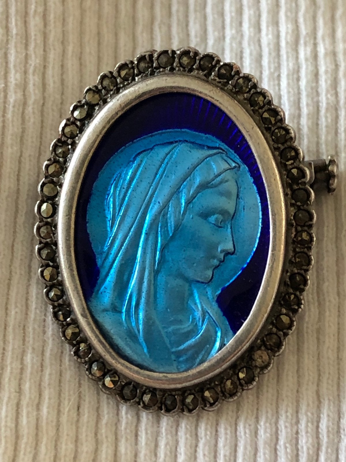 Vintage Maria Broche - Zilver met blauw emaille, Ophalen of Verzenden, Zilver, Broche