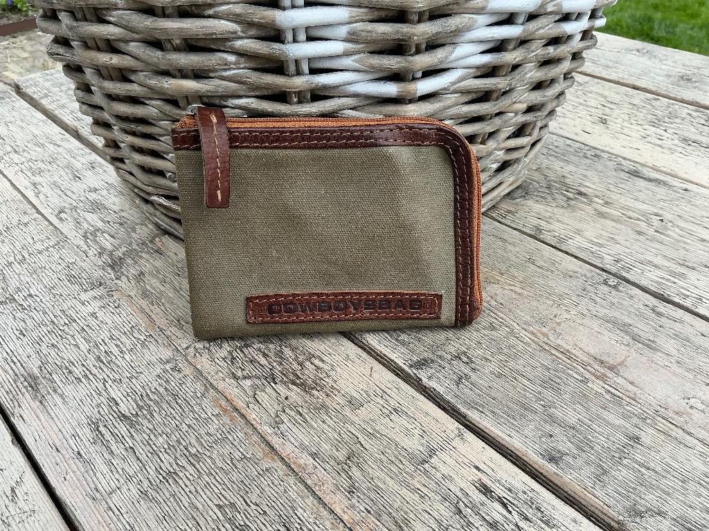 Portemonnee Cowboysbag, Ophalen of Verzenden, Zo goed als nieuw, Bruin, Overige merken