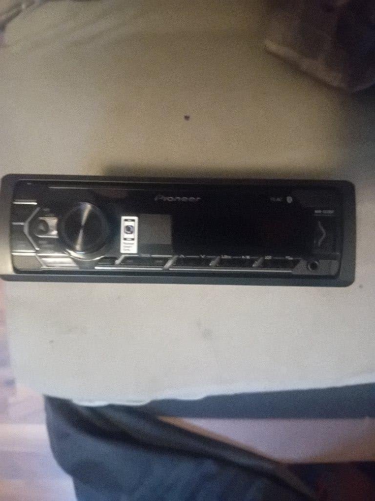 Pioneer MVH-S320BT autosync, bluetooth, telefoon, USB, Auto diversen, Ophalen of Verzenden, Zo goed als nieuw