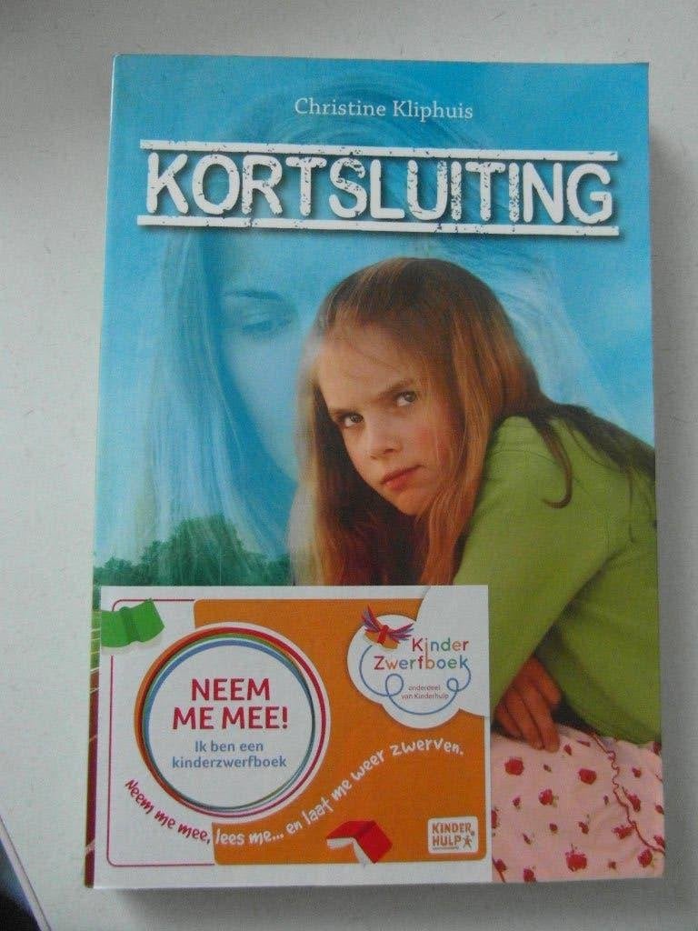 Kortsluiting,  Christine Kliphuis, Ophalen of Verzenden, Zo goed als nieuw