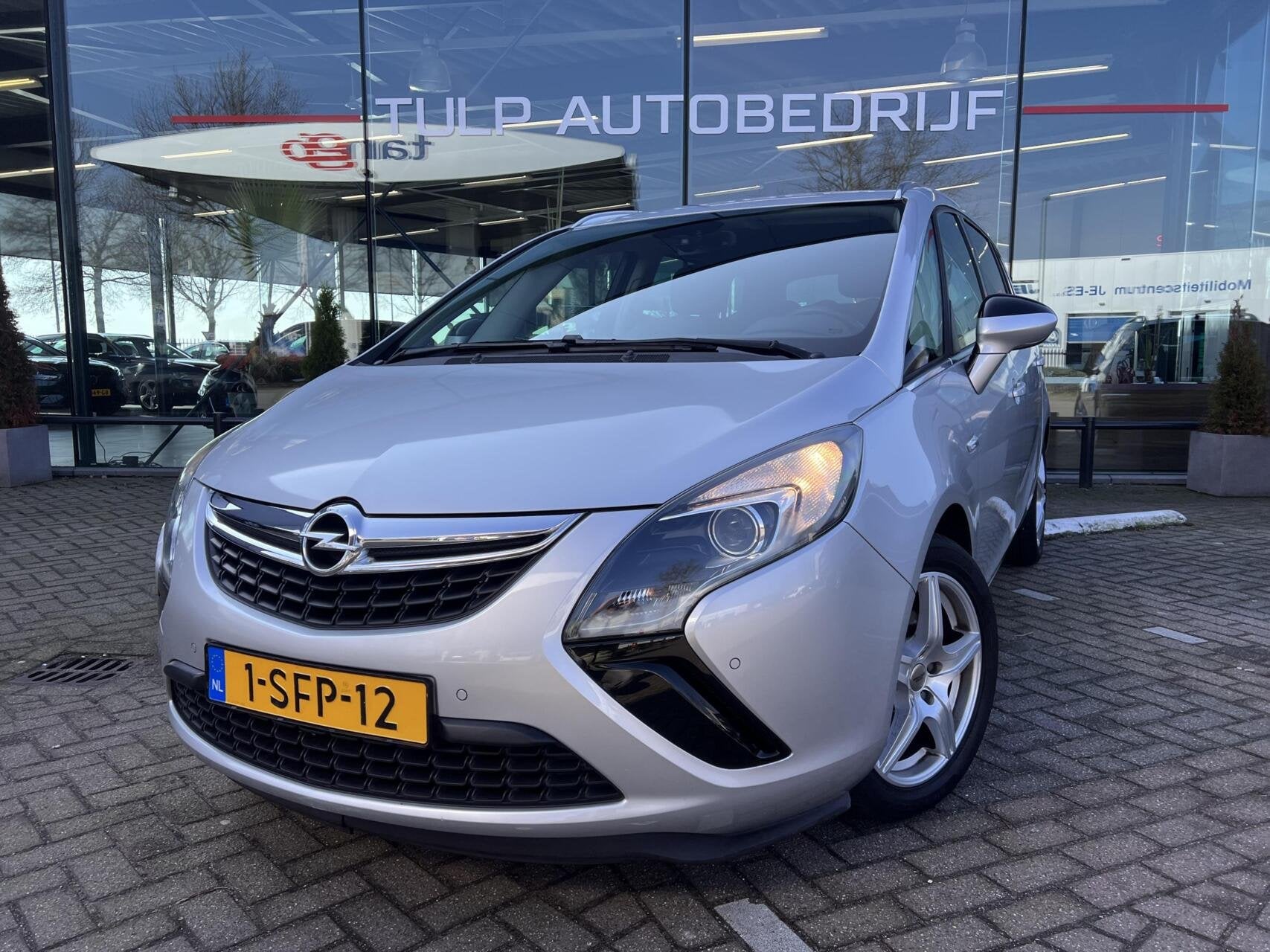 Opel Zafira Tourer 1.4 Berlin 140PK Trekhaak 1e Eig NAP, Auto's, Euro 5, Stof, Gebruikt, Zwart
