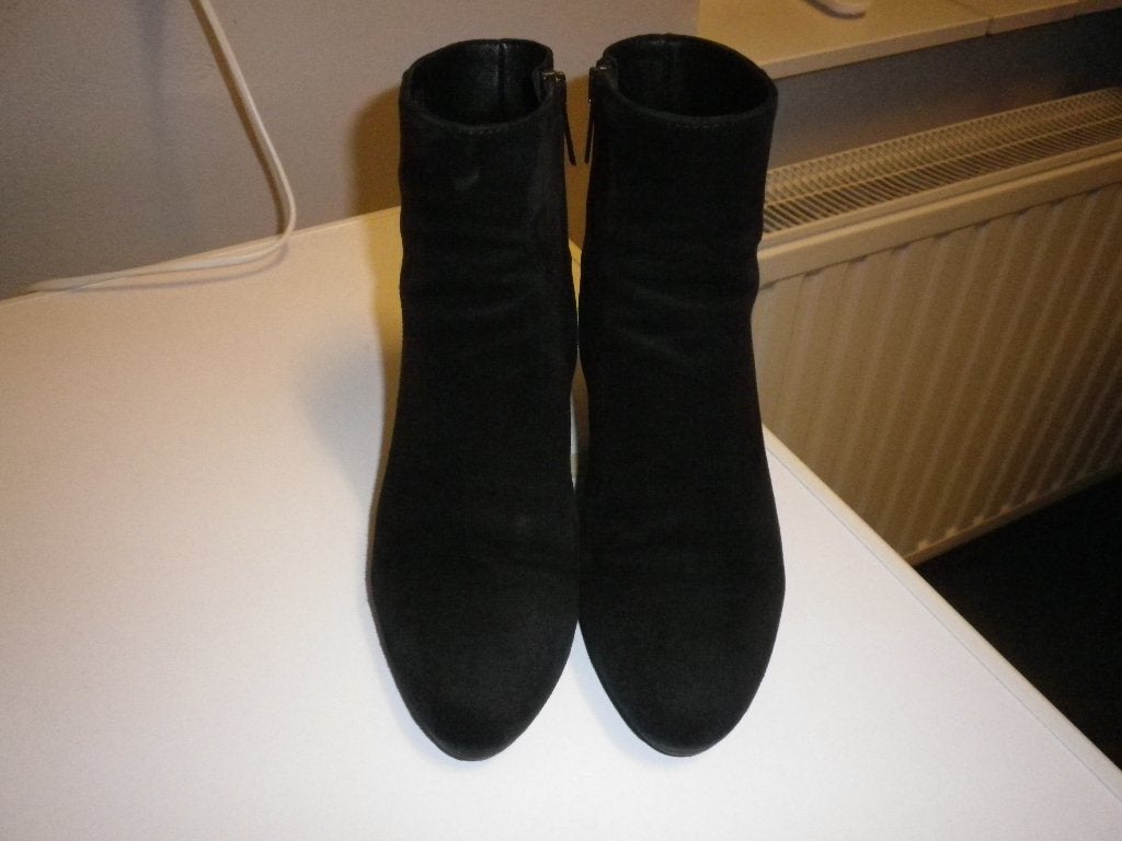 Nicole 18 enkellaarsjes, Zwart, Lage of Enkellaarzen, Ophalen of Verzenden, Zo goed als nieuw