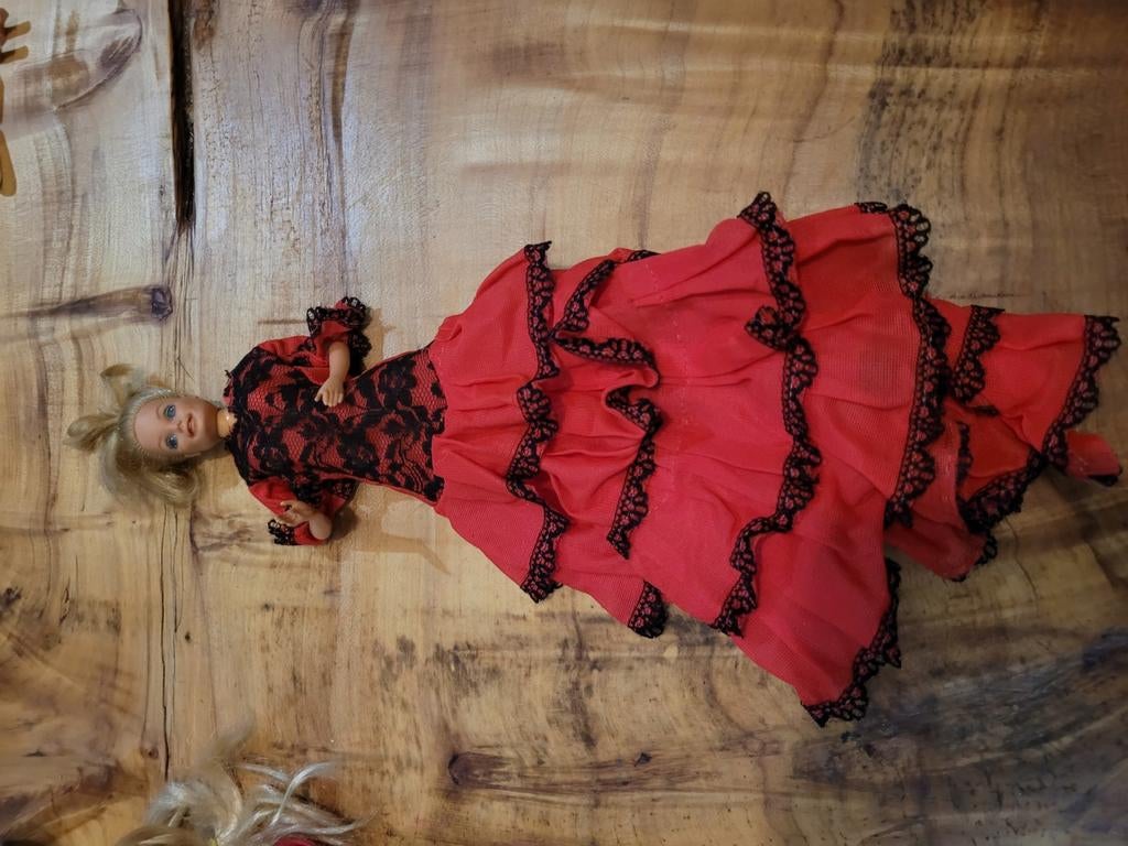Barbie pop in rode jurk, Ophalen of Verzenden