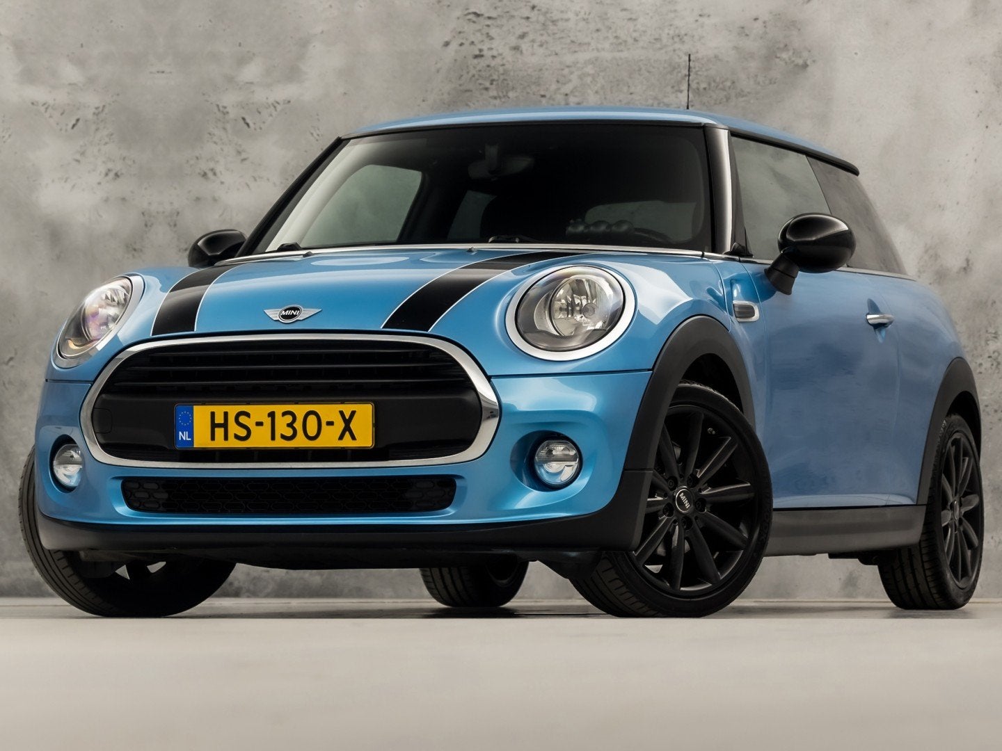 MINI One 1.2 One Sport (NAVIGATIE, GETINT GLAS, CRUISE, ZWAR, 12 maanden, Stof, Gebruikt, 1198 cc