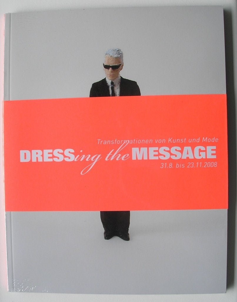 Transformationen von Kunst und Mode- DRESSing the MESSAGE, Boeken, Mode, Zo goed als nieuw, Mode algemeen, Ophalen of Verzenden