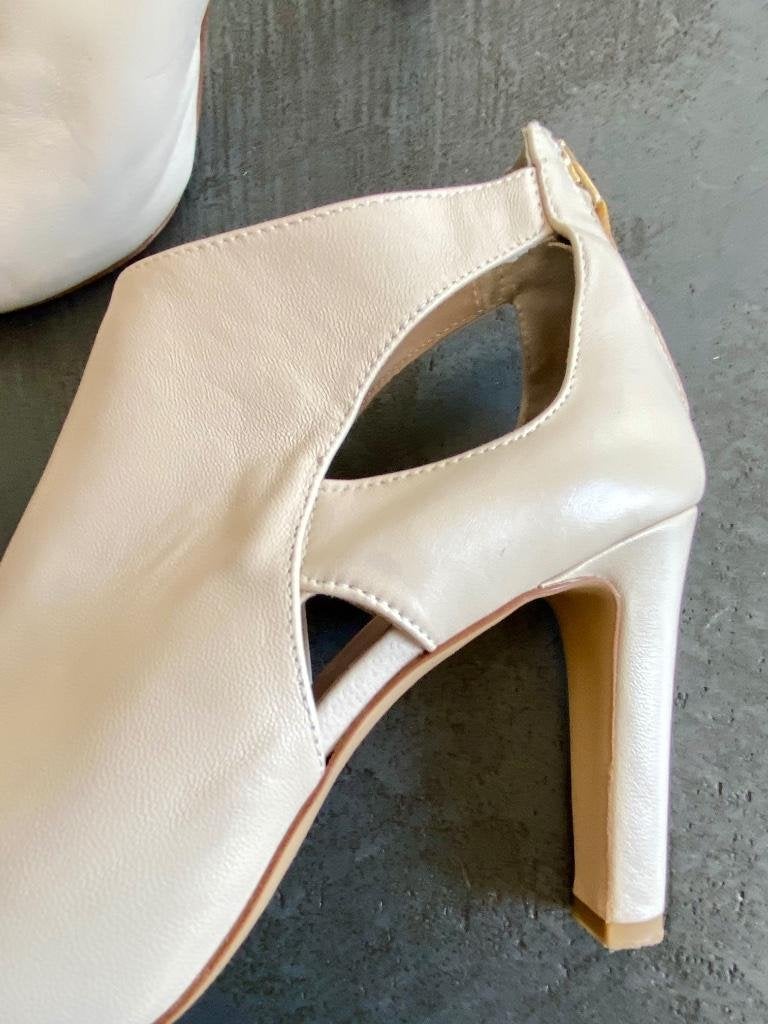 J100 Scapa maat 39 open leren schoenen hak pumps leer beige, Scapa, Zwart, Ophalen of Verzenden, Zo goed als nieuw