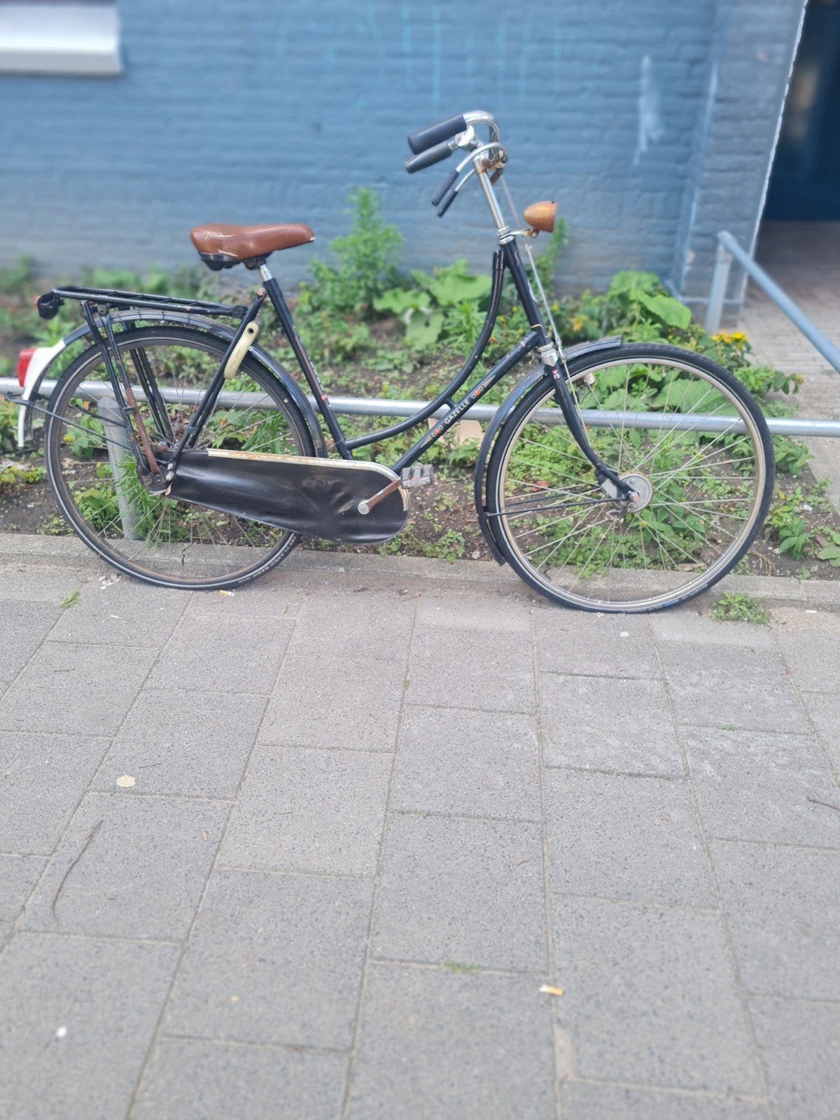 Omafiets Gazelle 28inch handremm doet prima, banden gemaakt, Ophalen, Gebruikt, 50 tot 53 cm, Gazelle