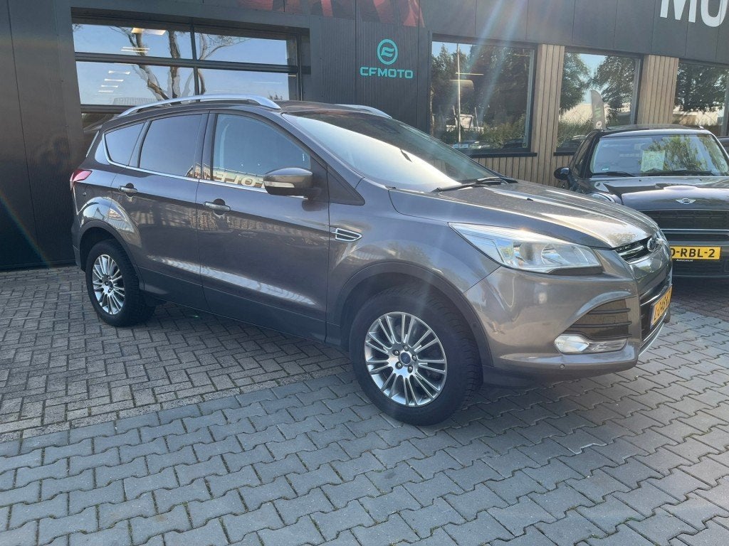 Ford KUGA 1.6 Titanium 4WD Automaat, Auto's, Ford, Gebruikt, 4 cilinders, USB, Bedrijf