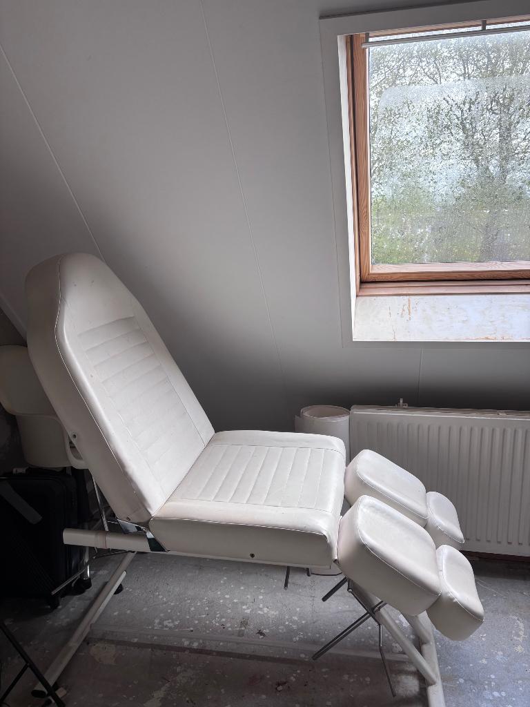 gratis afhalen behandelbed, Ophalen, Zo goed als nieuw